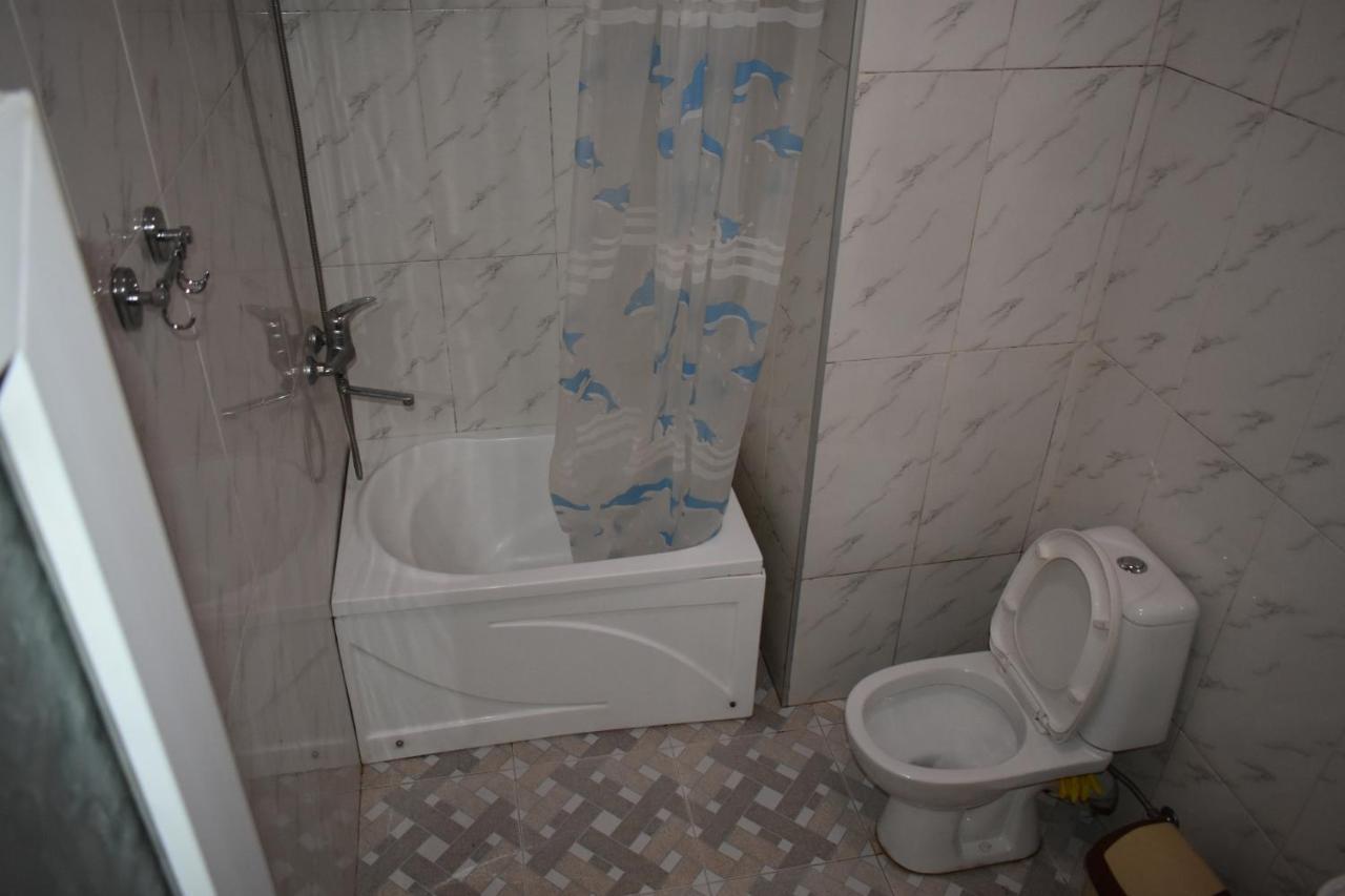 Ucha'S Apartment Batumi Eksteriør bilde